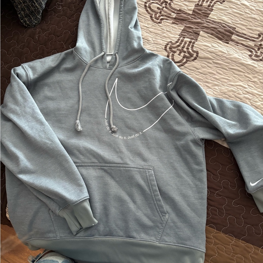 Nike Therma-Fit Gray Sweatshirt